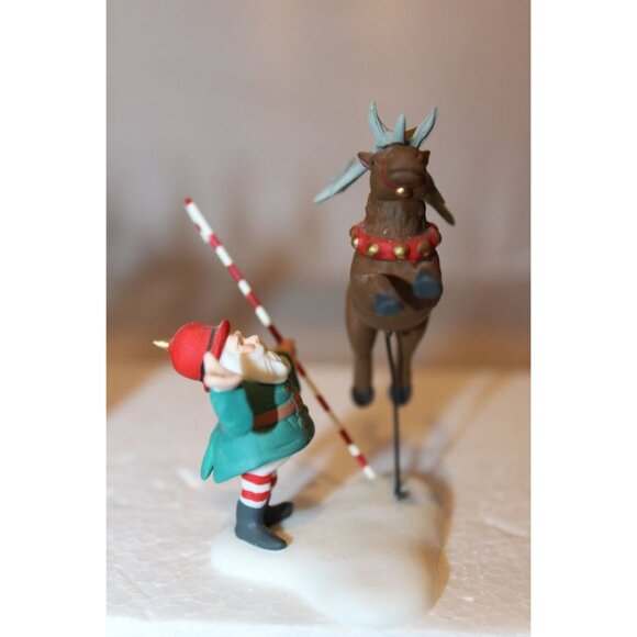 Dept 56 North Pole Village - Reindeer Training Camp soi2023 - Picture 9 of 9